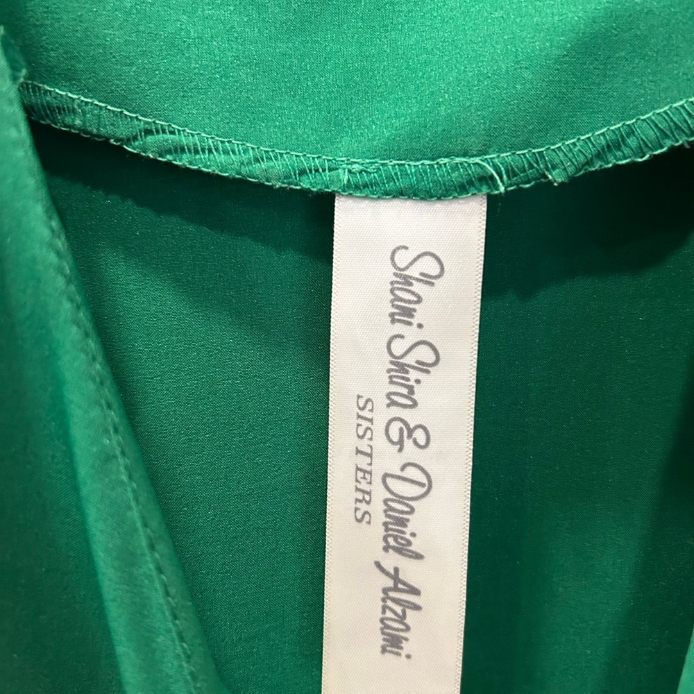 Shani Sima & Daniel Akbari Sisters Green Dress